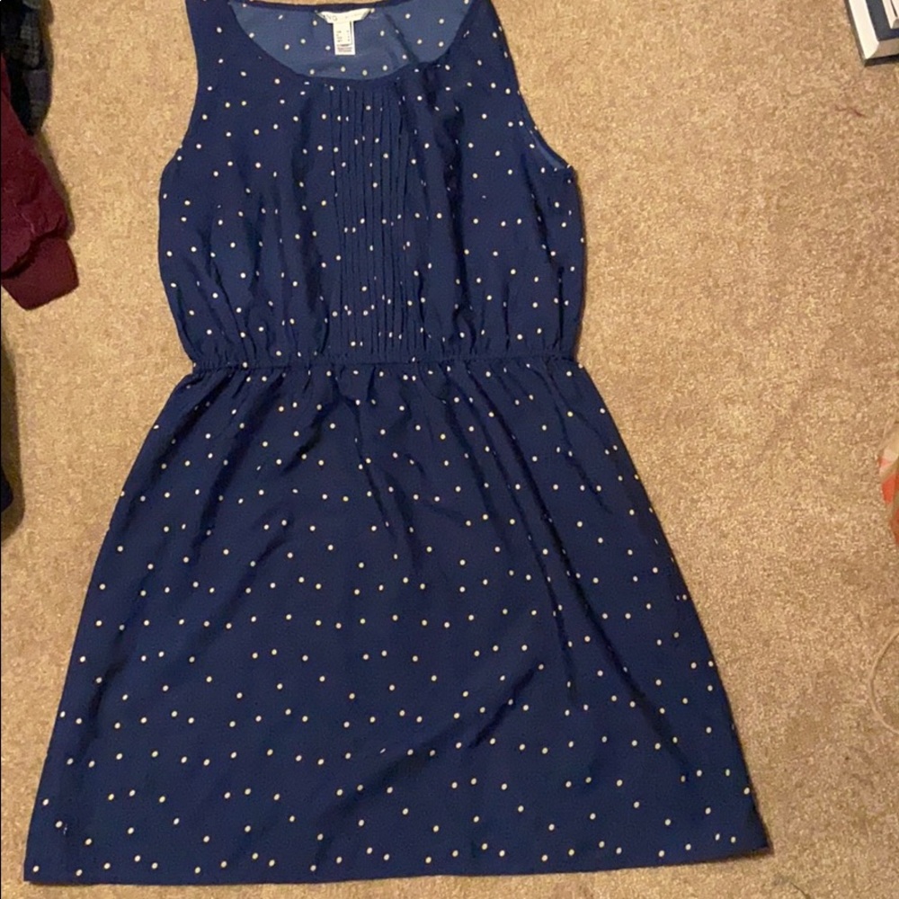 Women’s sleeveless dress